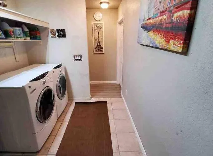 Ferienhaus Havasu Retreat W Pool Everything Nearby! Lake Havasu City